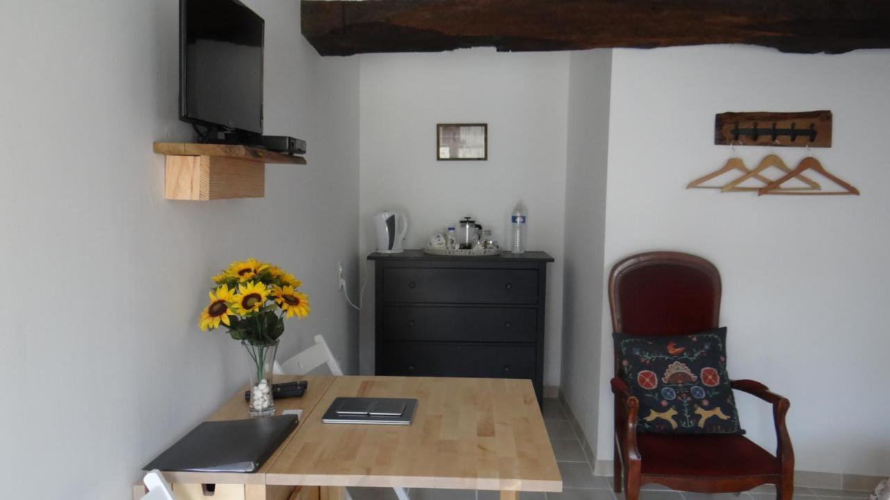 La Petite Houssaye Bed & Breakfast Villiers-Fossard Exterior photo